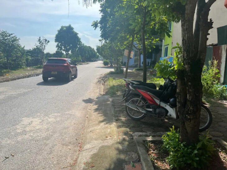 Bán Liền Kề Hàng Bè, Mậu lương 55mx5 tầng, vỉa hê, ô tô tránh vừa ở vừa kinh doanh 14.7 tỷ.