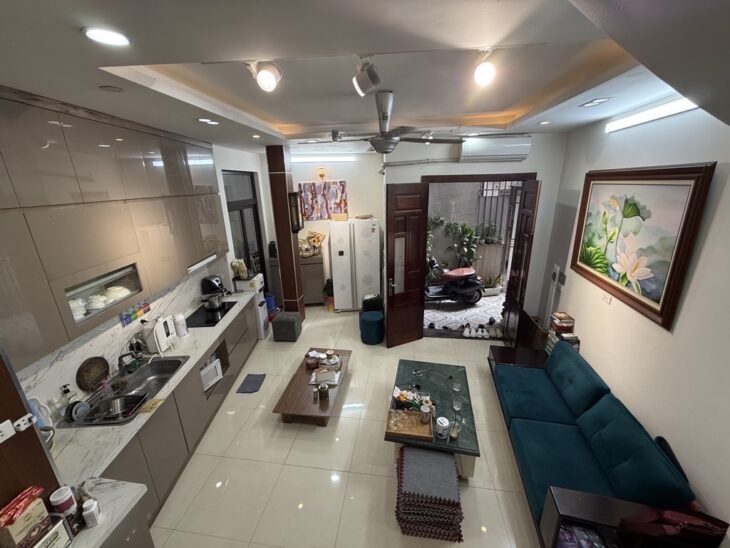 PHỐ LÁNG HẠ NGÕ RỘNG,THÔNG,GẦN Ô TÔ-35M MẶT TIỀN 5,5M-9 TỶ 600