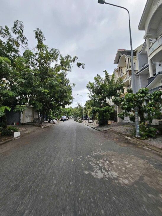 MỚI VÀ DUY NHẤT – LÔ GÓC LIỀN KỀ MT HUỲNH TẤN PHÁT, PHÚ THUẬN, QUẬN 7 – 98M2 – CHỈ NHỈNH 7 T.Ỷ