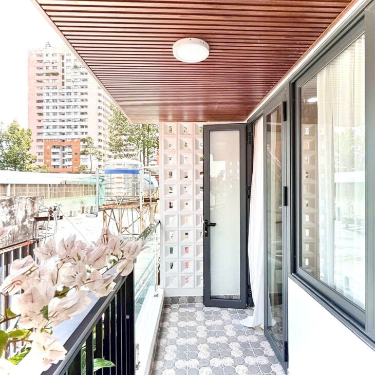 4 Tỷ nhỉnh: Nhà Quận 3- ngay bờ kè Hoàng Sa- Ngang gần 4m, 3 Tầng Full nội thất mới. VŨ 0933910039