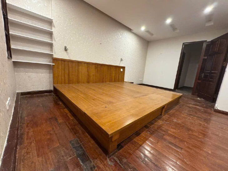 (Hiếm) Nhà phố Tây Hồ- Quảng An, nhà dân xây – phố người nước ngoài ở , 73m2 giá 19 tỷ.