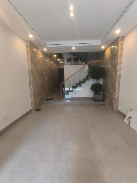 Bán nhà Bồ Đề 60m MT4m 5 tầng thang máy gara ô tô giá 18.8 tỷ