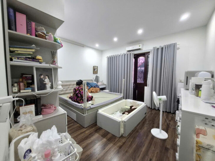 Nhà Trần Quốc Hoàn 60m2 x 4T x MT5m, PLô, ô tô, giá 21.8 tỷ