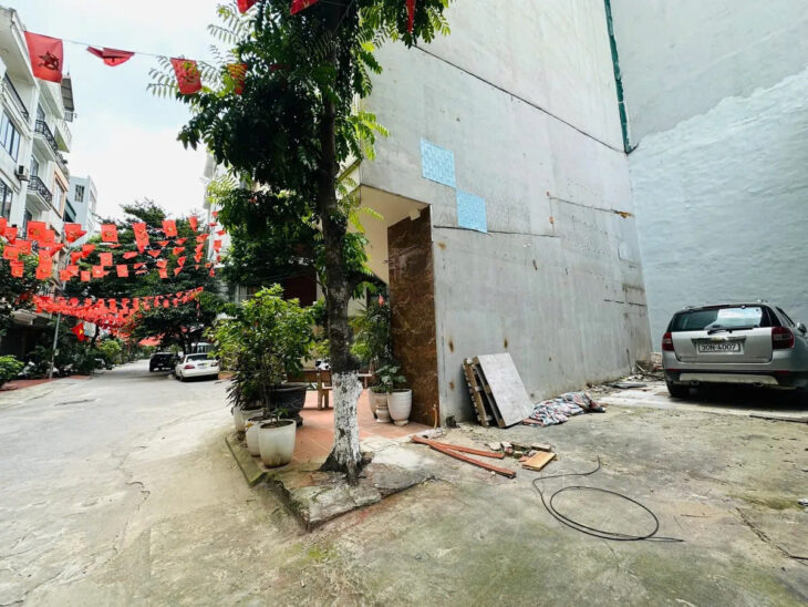 BÁN ĐẤT LIỀN KỀ VĂN KHÊ 50M, GẦN PHỐ, Ô TÔ VỈA HÈ, KINH DOANH 15.2 TỶ.