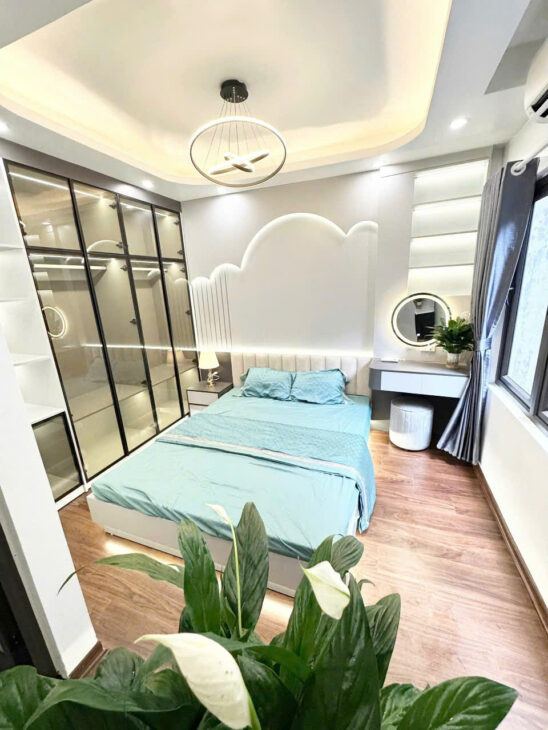 Phố KIM MÃ- ĐỘI CẤN – 5 Tầng Khung Bê Tông MỚI CỨNG DT 30m, 5 tầng, mt 3.2m, 6.88 tỷ.