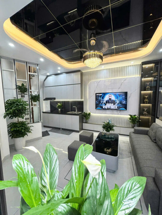 Phố KIM MÃ- ĐỘI CẤN – 5 Tầng Khung Bê Tông MỚI CỨNG DT 30m, 5 tầng, mt 3.2m, 6.88 tỷ.