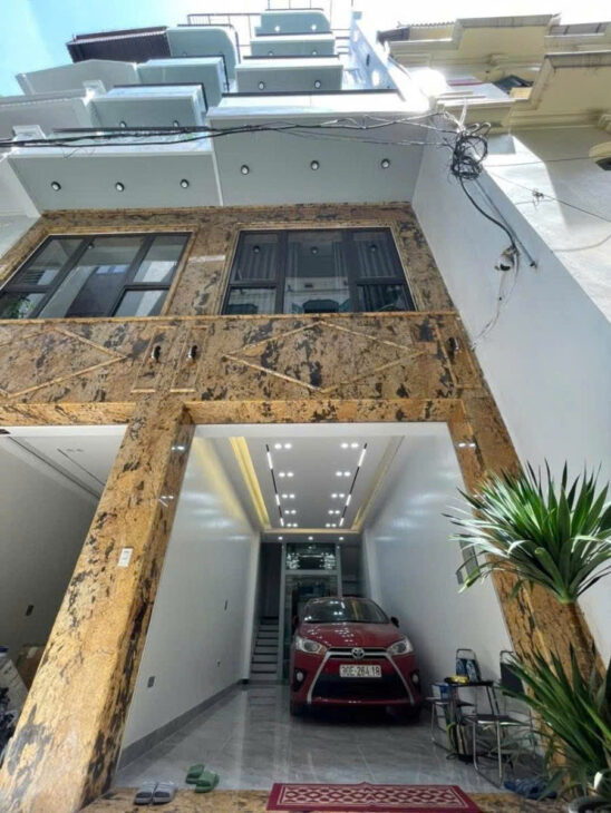 Bán nhà Nguyễn Văn Cừ 38m 6 tầng thang máy gara ô tô hơn 13 tỷ