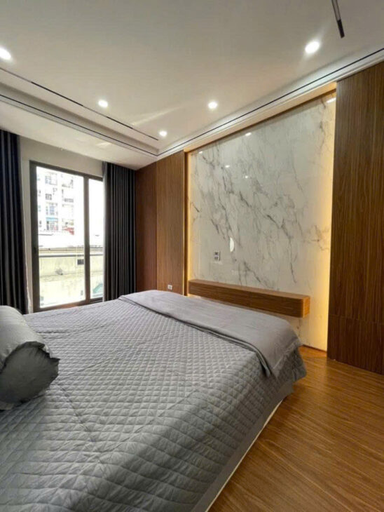 Bán nhà Nguyễn Văn Cừ 38m 6 tầng thang máy gara ô tô hơn 13 tỷ