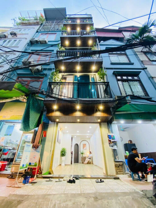 Bán nhà mặt phố Thái Hà, Đống Đa. DT 30m2 x 6 tầng, 6PN, sổ đỏ chính chủ. Giá tốt! LH: 0975948906