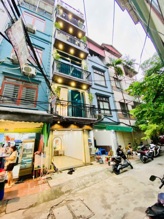 Bán nhà mặt phố Thái Hà, Đống Đa. DT 30m2 x 6 tầng, 6PN, sổ đỏ chính chủ. Giá tốt! LH: 0975948906