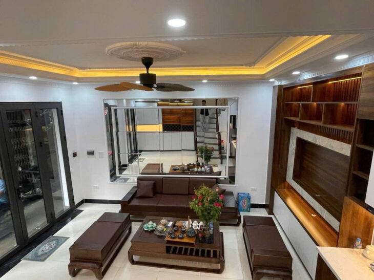 SIÊU PHẨM TÂY HỒ MỚI ĐẸP Ở NGAY FULL NỘI THẤT RẤT HIẾM , CÁCH PHỐ 30M NGÕ THÔNG – TRÍCH SÀI – VÕNG