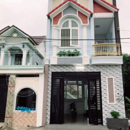 NHÀ VỊ TRÍ ĐẸP – GIÁ ƯU ĐÃI cần bán nhanh căn nhà mặt đường Tô Vĩnh Diện , quận Thanh Xuân, Tp HN