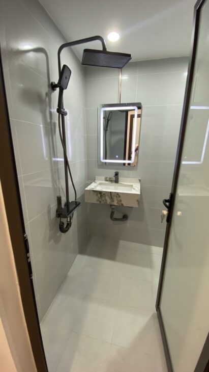 ĐÊ LA THÀNH-DT 40M x 4 TẦNG-8,8 TỶ-30M RA PHỐ