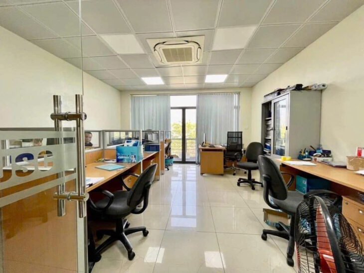 Bán tòa nhà phố Duy Tân, Tôn Thất Thuyết, Cầu Giấy DT 100m2 6 tầng thang máy, 3 ô tô tránh, KD