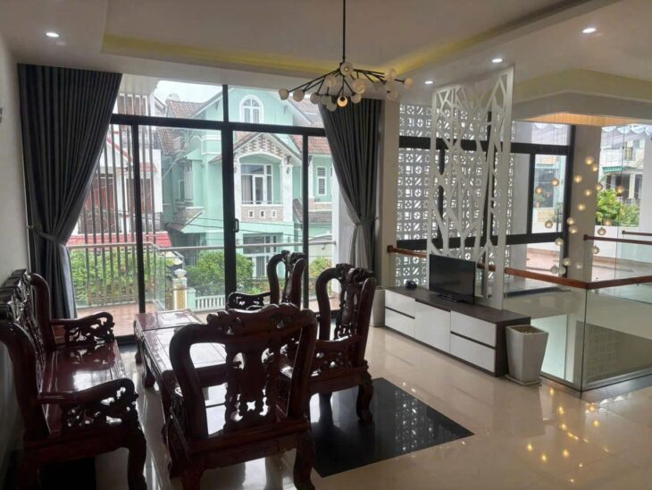 NHÀ VỊ TRÍ ĐẸP – GIÁ ƯU ĐÃI Chính Chủ cần tiền bán gấp nhà Trung tâm TP Quảng Ngãi