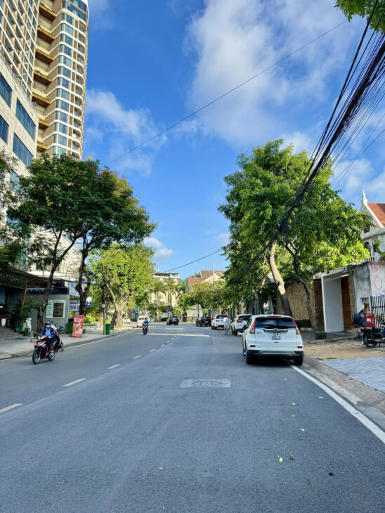 BÁN NHÀ MẶT TIỀN KINH DOANH – QUỐC HƯƠNG, PHƯỜNG THẢO ĐIỀN – TP.THỦ ĐỨC