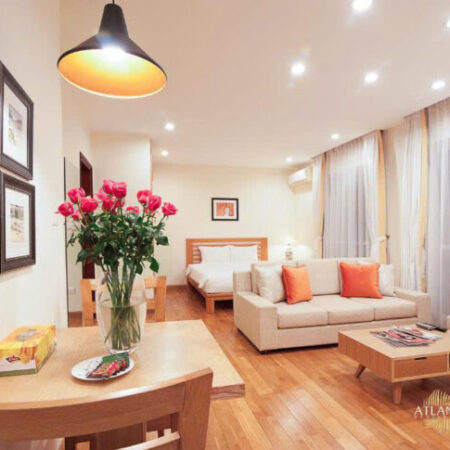 Bán nhà mặt phố Tô Ngọc Vân, Tây Hồ DT 160m2, 9 tầng, MT 10m, giá 120 tỷ, view Hồ Tây mát lành