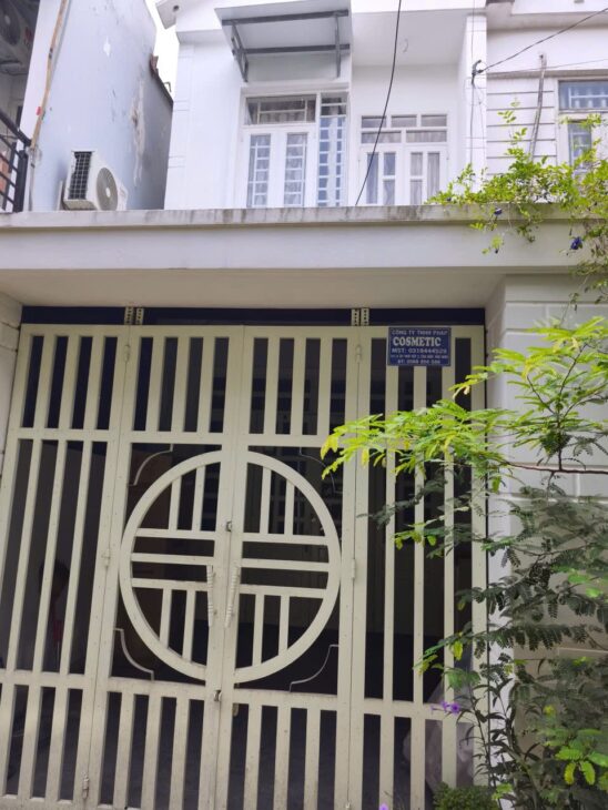 NHÀ VỊ TRÍ ĐẸP – GIÁ ƯU ĐÃI Chính Chủ bán gấp nhà vị trí tại huyện Hóc Môn, TPHCM