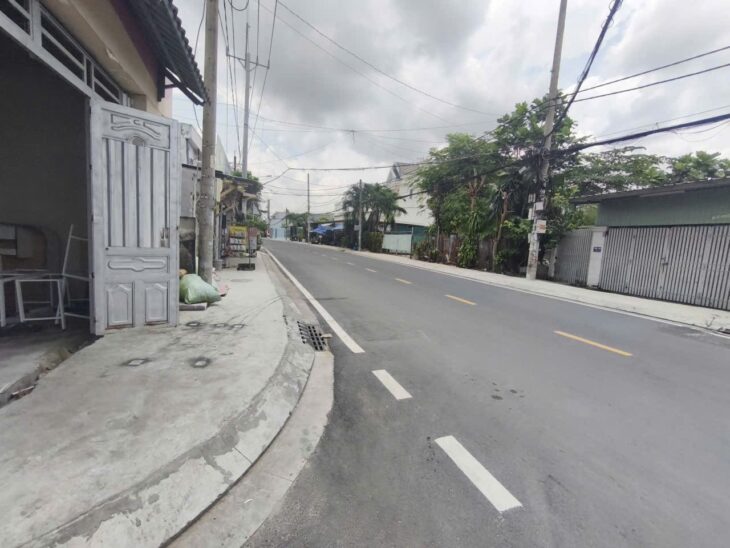 NHÀ VỊ TRÍ ĐẸP – GIÁ ƯU ĐÃI Chính Chủ bán gấp nhà vị trí tại huyện Hóc Môn, TPHCM