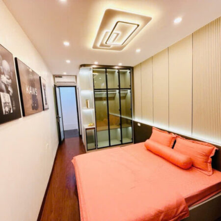 Bán Nhà mặt phố Hoàng Văn Thái – 30m²x 2 tầng – Kinh doanh sầm uất – Giá chỉ 5.19 tỷ!