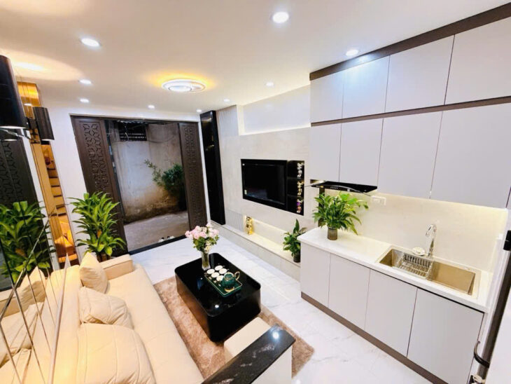 Bán Nhà mặt phố Hoàng Văn Thái – 30m²x 2 tầng – Kinh doanh sầm uất – Giá chỉ 5.19 tỷ!