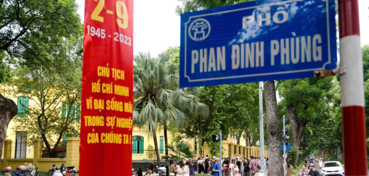 Bán nhà phố Phan Đình Phùng, Quán Thánh DT 42m2, 5 tầng khu phân lô dân trí, KD tốt, 0975775374