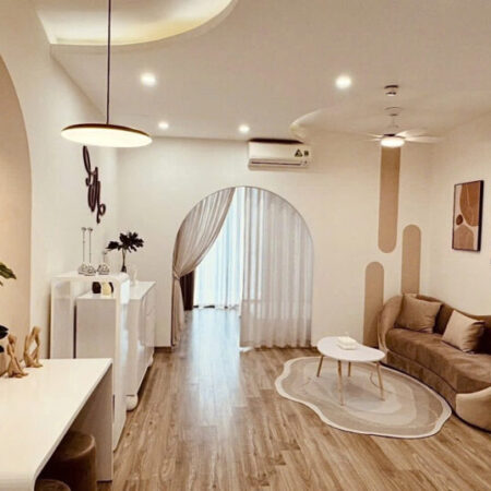 ROYAL CITY , căn 1 PN , ST 55M2 , giá 6,x tỷ , LH : 0584146888 khi quan tâm hãy kết bạn zalo em gửi