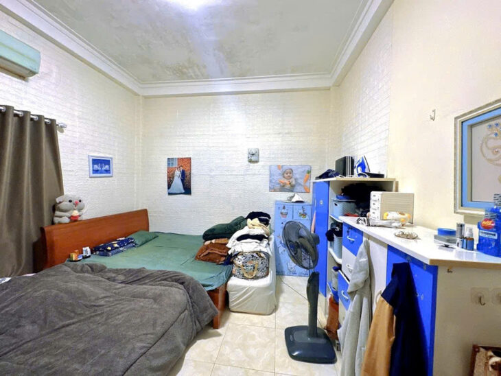 Lạc Long Quân – dân xây -ngõ thông – oto tránh – kinh doanh – giá nhỉnh 11 tỷ.