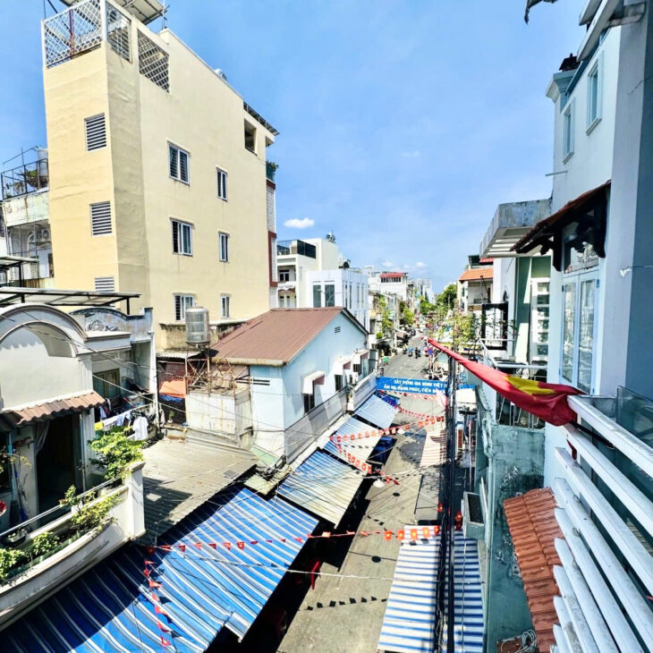 35 Triệu: thuê nguyên căn Quận 1 TRẦN KHÁNH DƯ- xe hơi trong nhà- 5m Ngang 5 tầng nhiều cửa sổ lớn