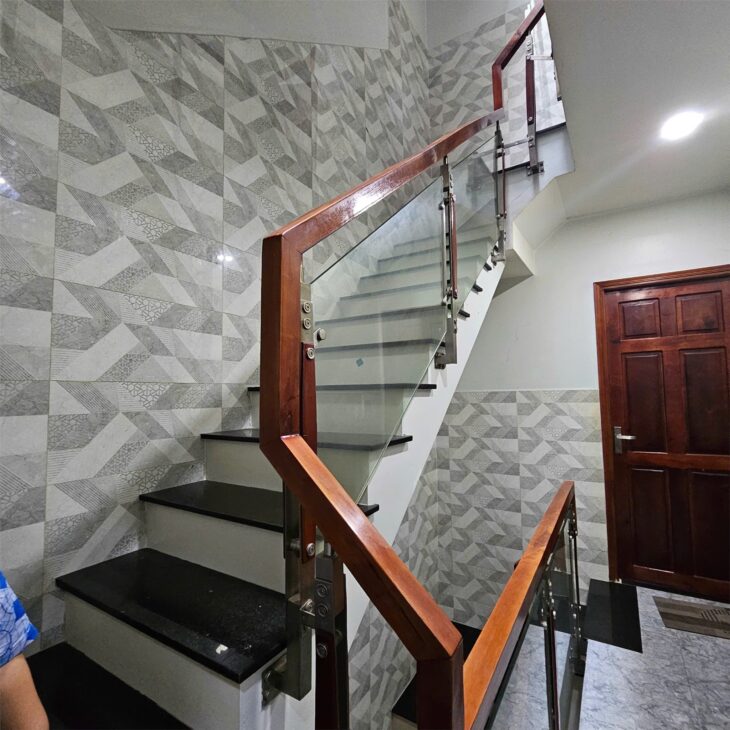 Tiêu đề: CẦN BÁN NHANH nhà 5 tầng thuận tiện kinh doanh hẻm 122 Phú Định, phường Phú Định, Quận 8 cũ