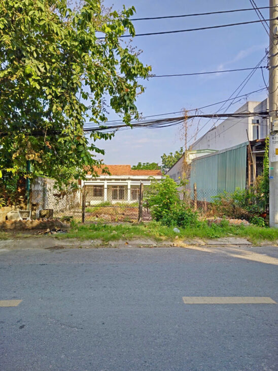 BÁN NHÀ CẤP 4 SHR 9 x 39m MẶT TIỀN TÂN THỚI NHÌ – HÓC MÔN
