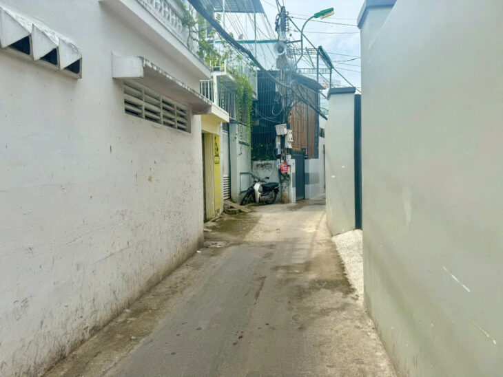 BÁN GẤP 02 LÔ HẺM 2m PHAN ĐÌNH GIÓT, NGAY TTTP NHA TRANG.