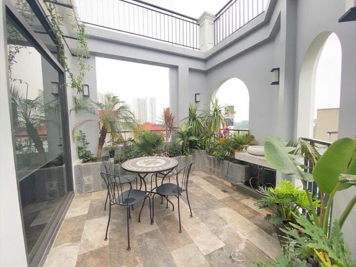 BIỆT THỰ LÔ GÓC MẬU LƯƠNG, KIẾN HƯNG-Hà Đông, ÔTô đỗ cửa – 95m2 ,7T, MT20m ,Giá chỉ 20x tỉ. Vị