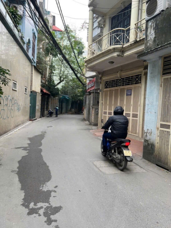 BÁN NHÀ MẶT NGÕ PHỐ HOÀNG CẦU. THUẬN TIỆN KINH DOANH