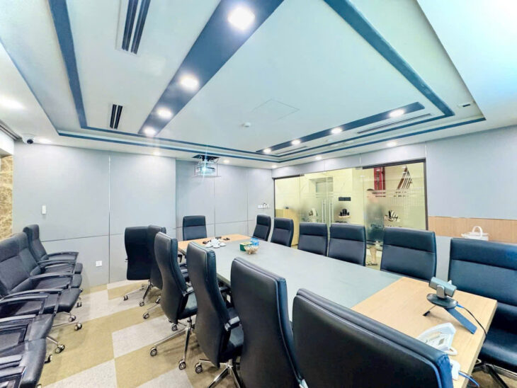 Bán tòa nhà mặt phố, view hồ Hạ Đình, Thanh Xuân, gần Royal City DT 80m2, 9 tầng MT 6m, có hầm, KD