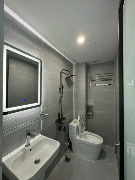 SIÊU PHẨM KHƯƠNG HẠ – NGÕ THÔNG – TRƯỚC NHÀ 3.5M – FULL NỘI THẤT HIỆN ĐẠI – 40M – 5 TẦNG – GIÁ CHÀO
