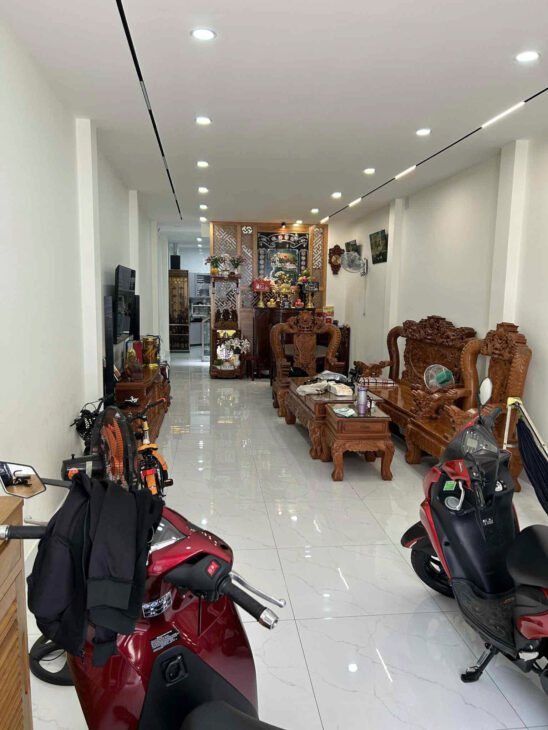 Chính Chủ Bán HXH Lê Thị Bạch Cát, P.11, Q.11: 4.15x20m, Giá Tốt Chỉ 11.5 Tỷ!