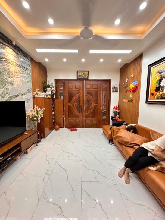 HOÀNG HOA THÁM DT46M x5 TẦNG-9,35 TỶ NHÀ ĐẸP,NGÕ RỘNG THOÁNG