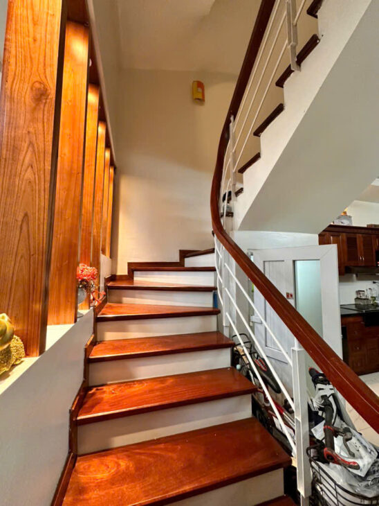 HOÀNG HOA THÁM DT46M x5 TẦNG-9,35 TỶ NHÀ ĐẸP,NGÕ RỘNG THOÁNG