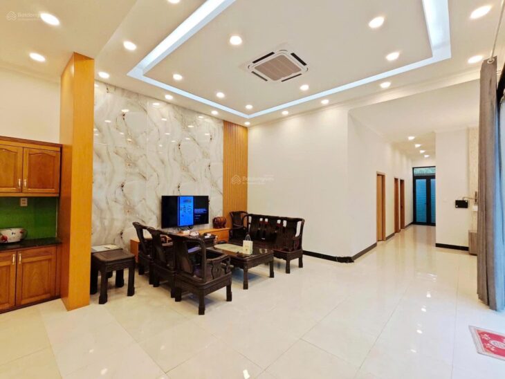 Cho thuê nhà đẹ, BT sân vườn ngay ngã ba Thái Lan Tam Phước, Biên Hoà, Đồng Nai
