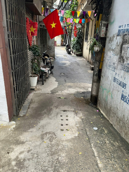 CỖ MÁY IN TIỀN THỤY KHUÊ TÂY HỒ 30M RA MẶT PHỐ THỤY KHUÊ 100M RA HỒ TÂY