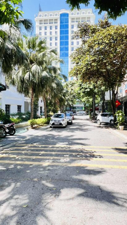 bán nhà Hoàng Như Tiếp- bệnh viện Tâm Anh, diện tích 140m, ôtô tránh, cách bệnh viện Tâm Anh 50m bán nhà Hoàng Như Tiếp- bệnh viện Tâm Anh, diện tích 140m, ôtô tránh, cách bệnh viện Tâm Anh 50m