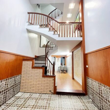 CHÍNH CHỦ CẦN BÁN NHÀ MỚI XÂY QUAN NHÂN – THANH XUÂN DT 30M – 5 TẦNG – GIÁ 6,7 TỶ