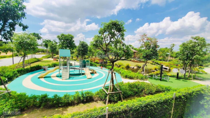 Dựa trên vòng kết nối xã hội của bạn: bạn bè, đồng nghiệp, người cùng tầng lớp, độ tuổi, nghề nghiệp