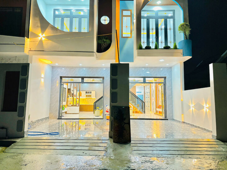 nhà hung long 2t2