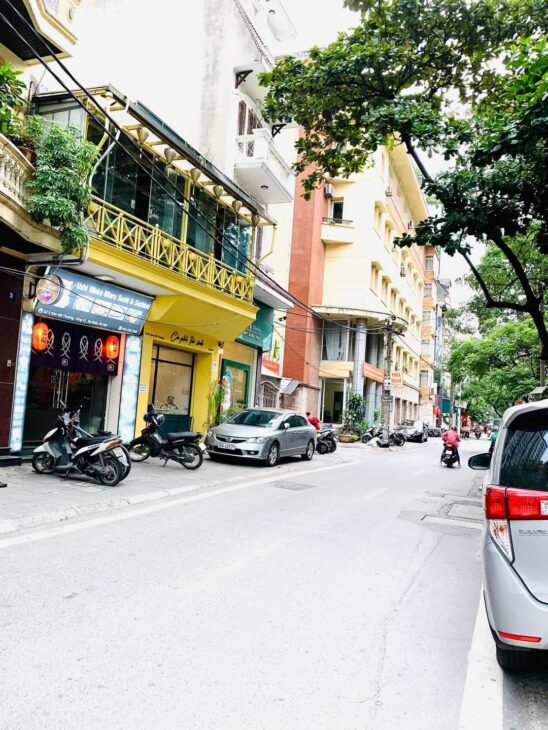 ĐẦU TƯ TÂY HỒ – LÔ ĐẤT HIẾM, KHAI THÁC DÒNG SIÊU LỢI NHUẬN