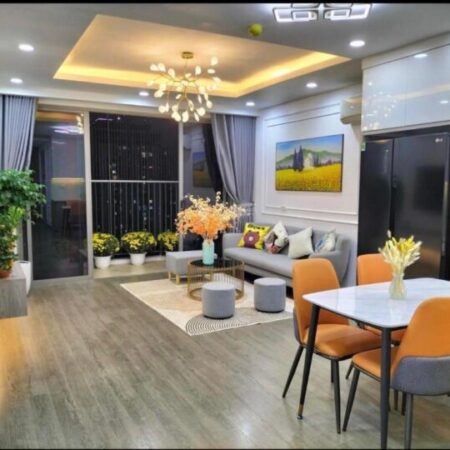 Khách dừng lại thật lâu ở phòng bếp → có thể họ quan tâm đến không gian sinh hoạt.