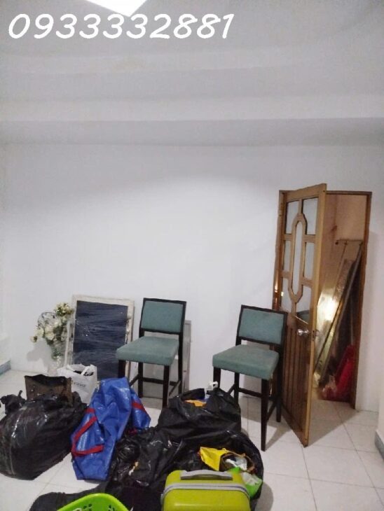 Dưới 5,8 tỷ nhà MT 2 Lầu + ST gần Lạc Long Quân, đang cho thuê 14tr/tháng