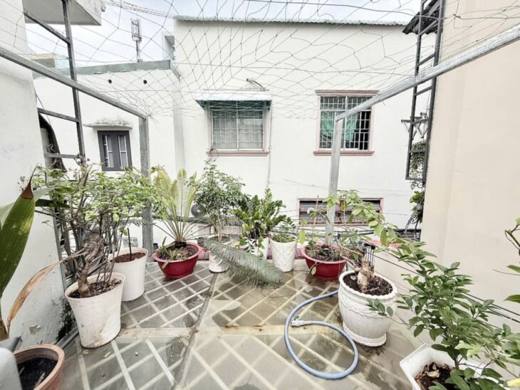 Nhà Nở hậu HXH 130m2, tặng GPXD – Nguyên Hồng QV