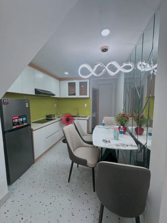 Nhà mới SHR 3 tầng 27m2 – Hoàng Văn Thụ Tân Bình S